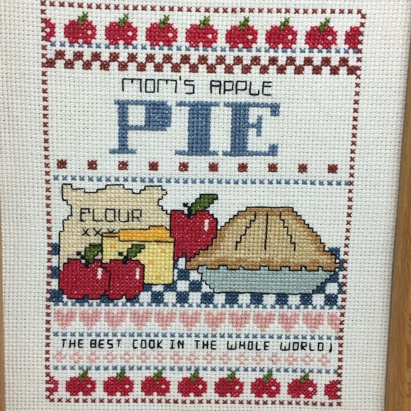 Cross Stitch Finished Framed Vintage Mom's Apple Pie Best Cook In World Vintage - Picture 10 of 12